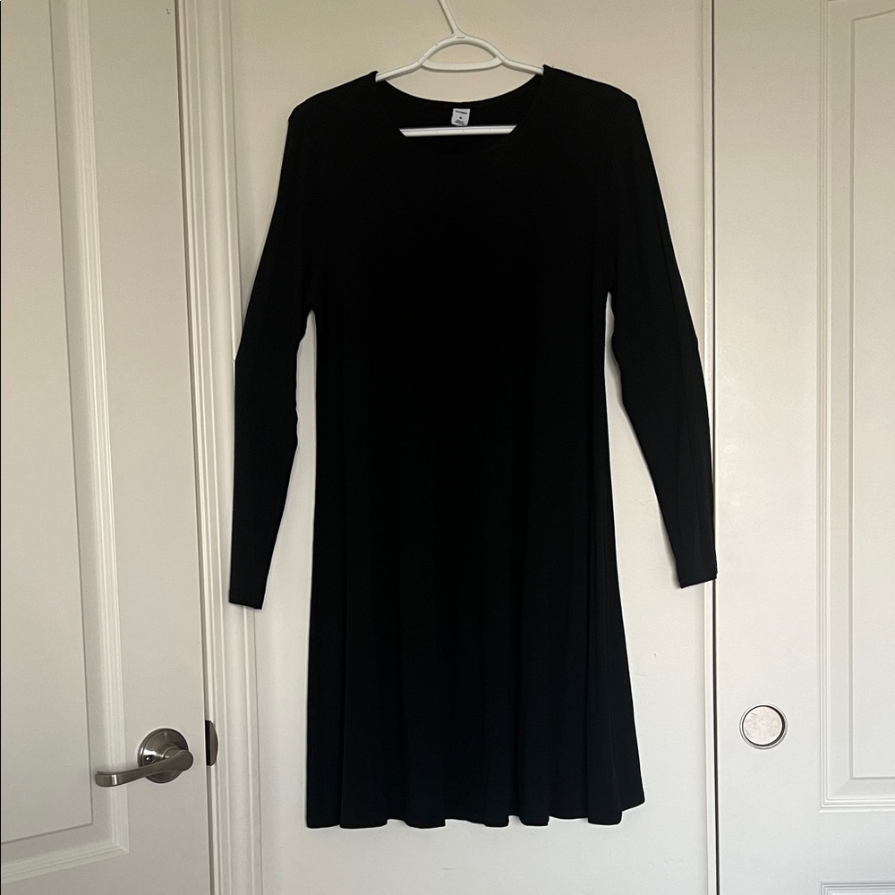 Old Navy Classic Black Long Sleeve Dress